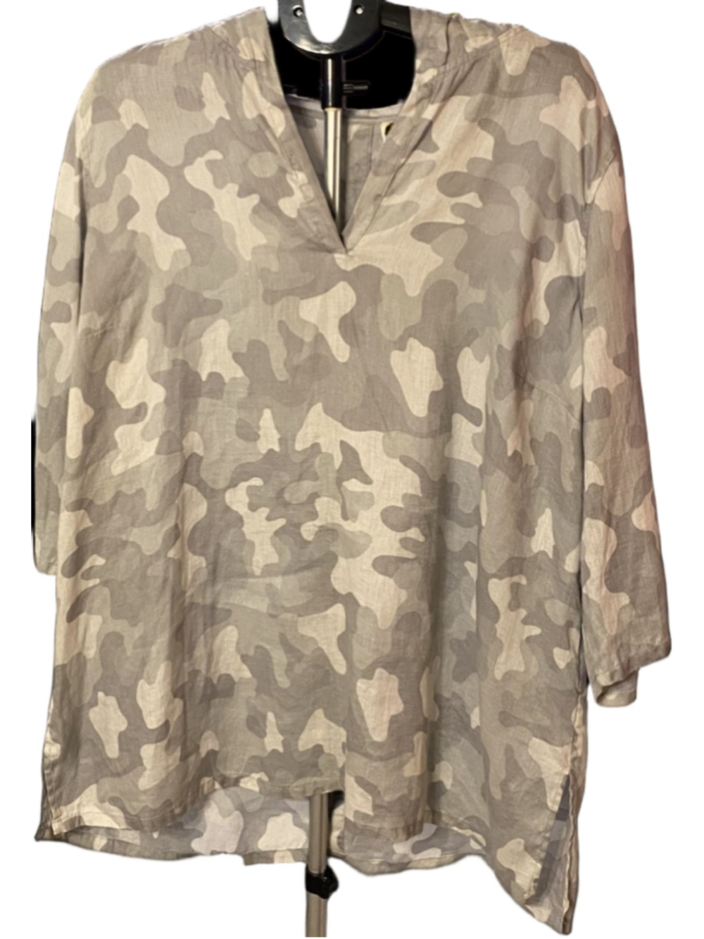 C&C California Women's 1X Camo Print Linen Hooded Tunic Top 3/4 Sleeve Boho